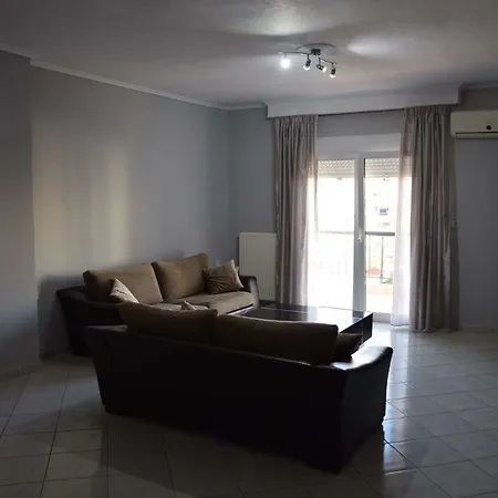 Apartment Omilosmaltezos 1 *